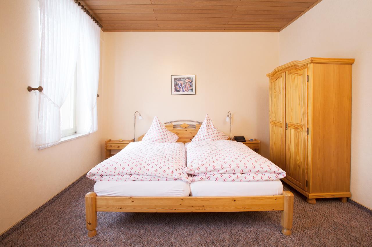 Gasthaus Zur Linde Braunweiler Bagian luar foto